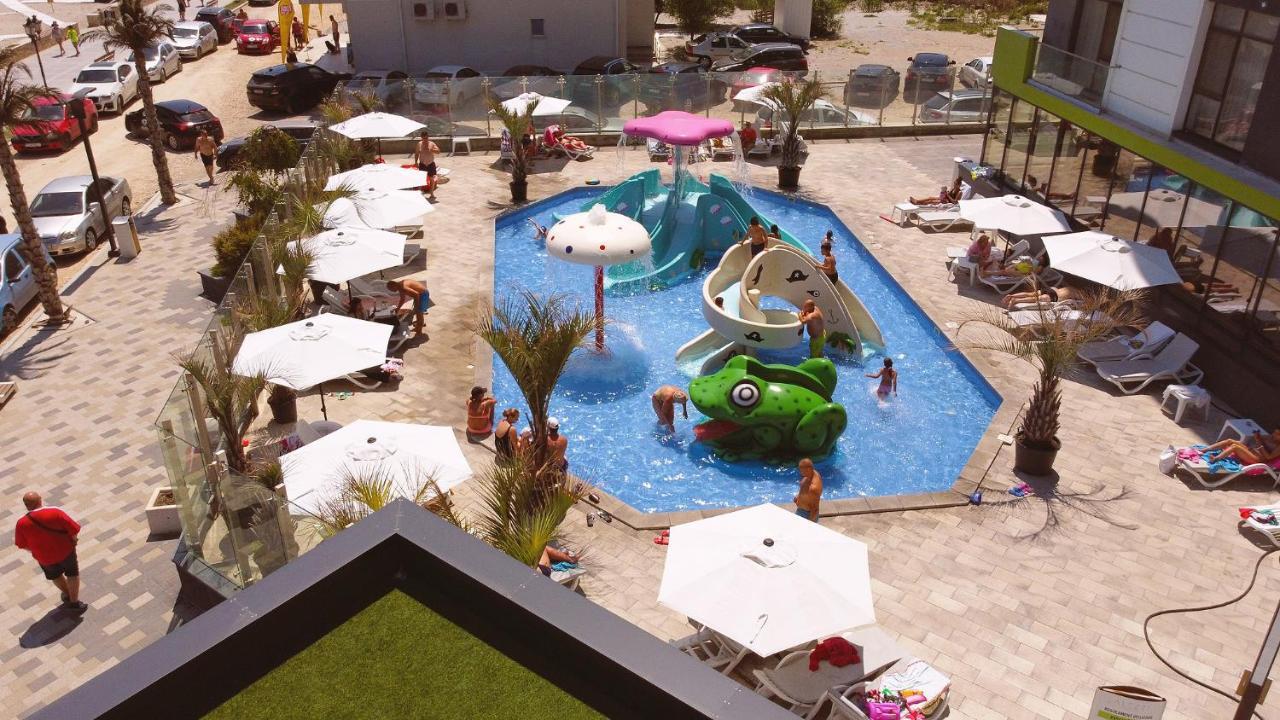 Cermar Apartment- Spa N Pool Beach Resort- Parking Mamaia Eksteriør billede